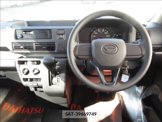 Daihatsu HIJET CARGO 2026-01 7058799-7