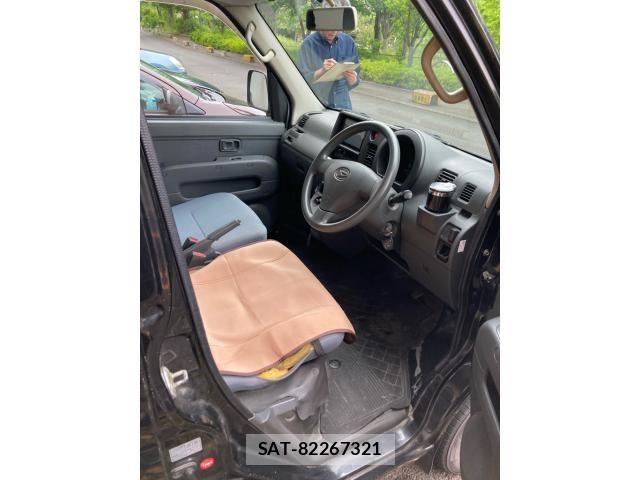 Daihatsu HIJET CARGO 2015-11 7058814-8