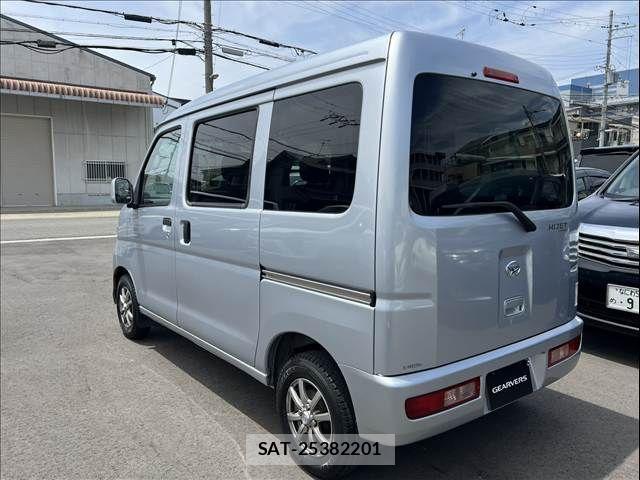 Daihatsu HIJET CARGO 2014-07 7058802-9