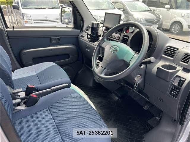 Daihatsu HIJET CARGO 2014-07 7058802-12