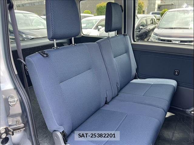 Daihatsu HIJET CARGO 2014-07 7058802-13