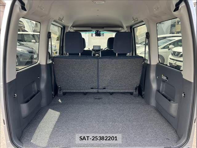 Daihatsu HIJET CARGO 2014-07 7058802-16
