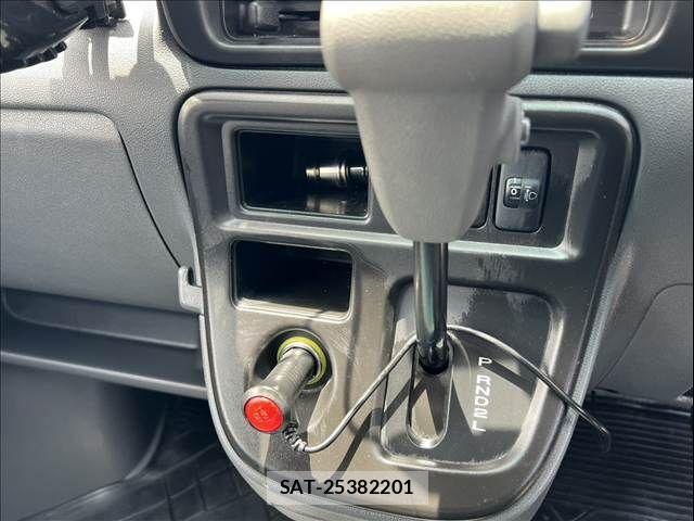 Daihatsu HIJET CARGO 2014-07 7058802-22