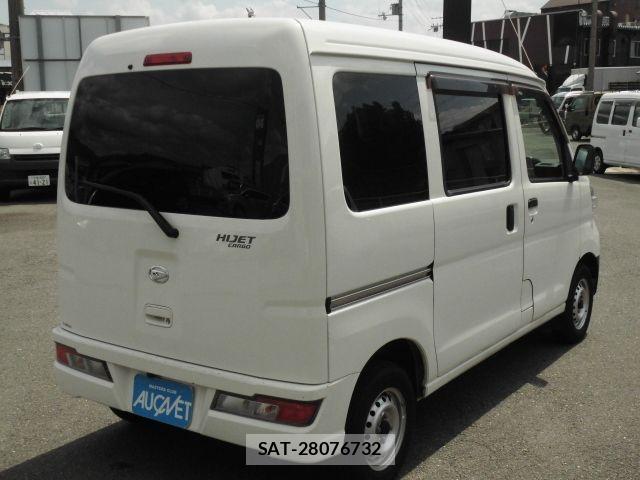 Daihatsu HIJET CARGO 2020-04 7058803-4
