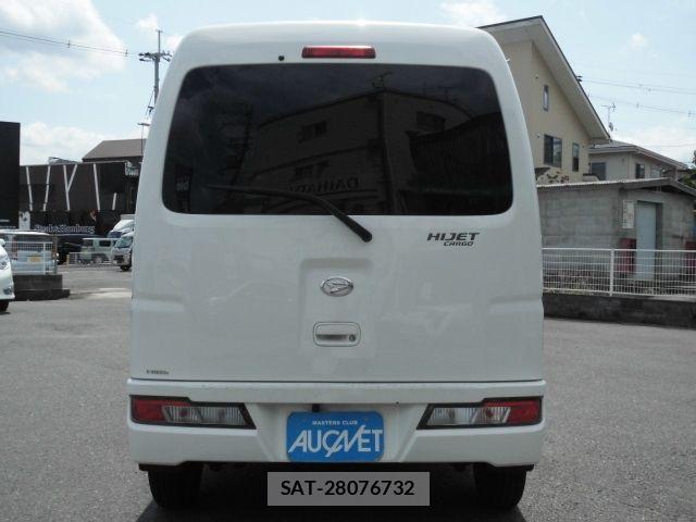 Daihatsu HIJET CARGO 2020-04 7058803-8
