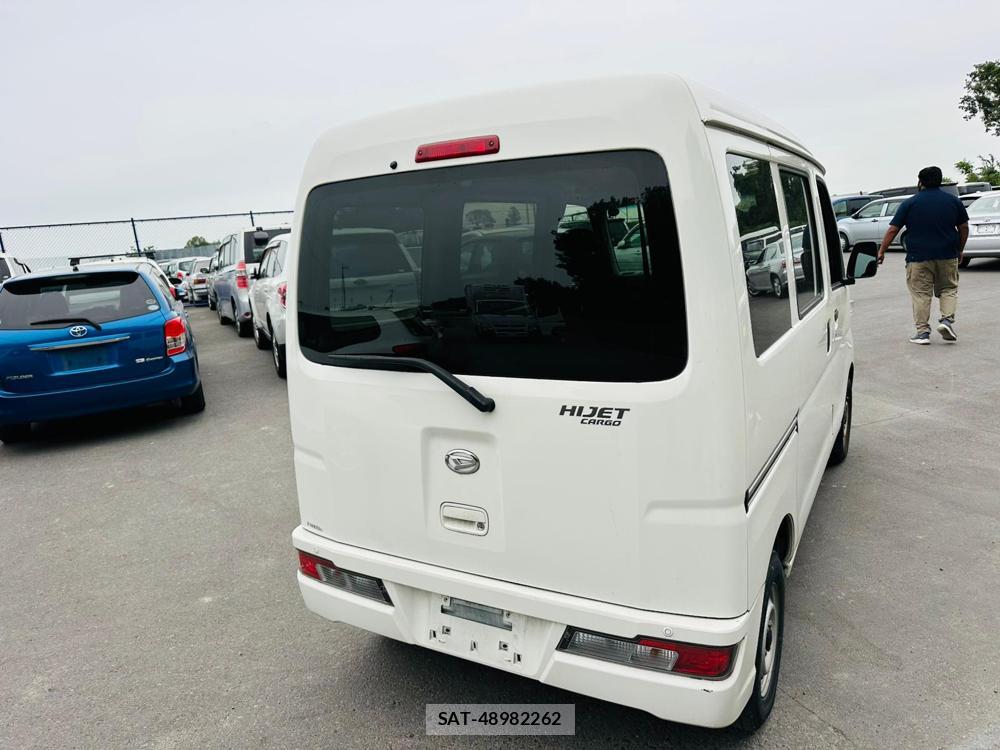 Daihatsu HIJET CARGO 2020 7171842-4