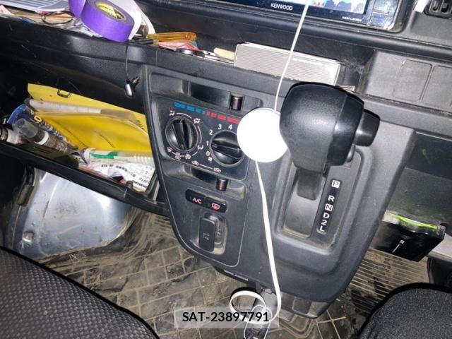 Daihatsu HIJET CARGO 2018-06 7219432-11