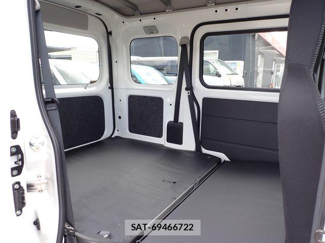Daihatsu HIJET CARGO 2022-12 7250999-12