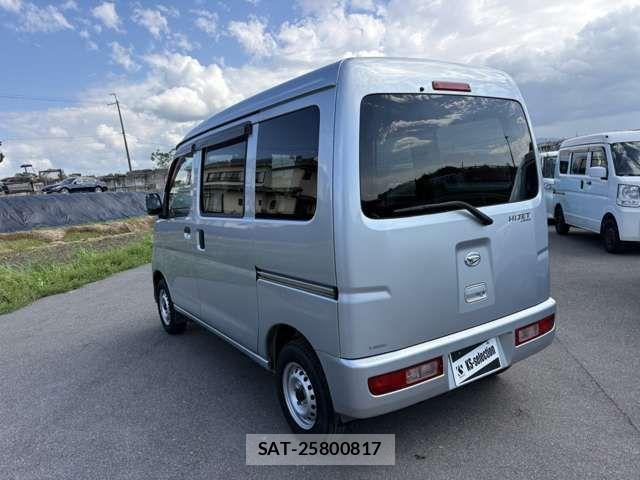 Daihatsu HIJET CARGO 2016-02 7251002-6