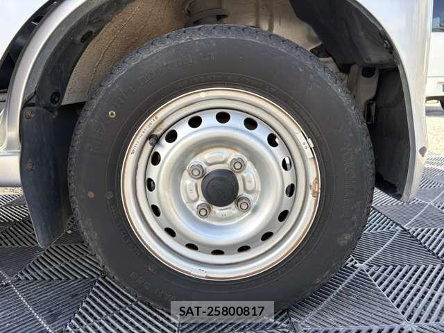 Daihatsu HIJET CARGO 2016-02 7251002-10