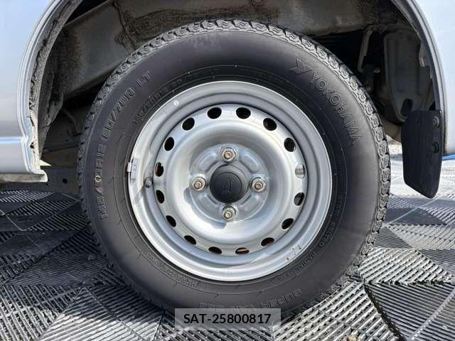 Daihatsu HIJET CARGO 2016-02 7251002-12