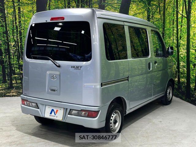 Daihatsu HIJET CARGO 2020-08 7272006-13