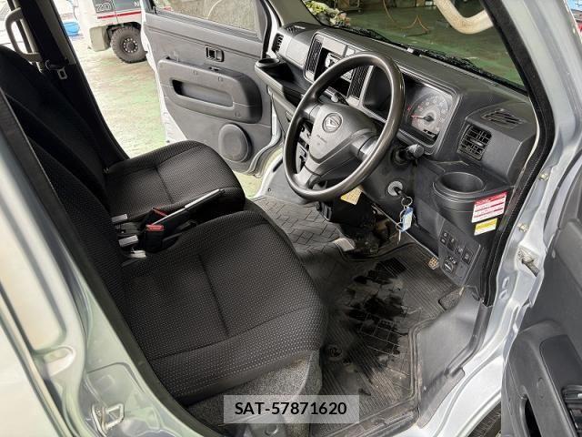 Daihatsu HIJET CARGO 2018-11 7272003-12