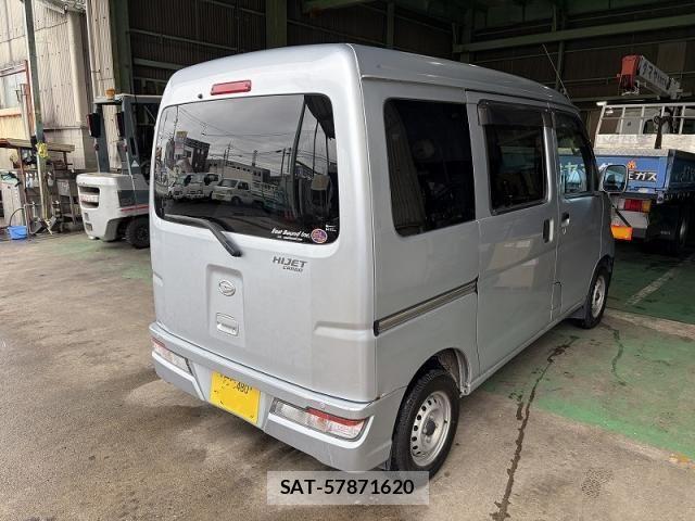 Daihatsu HIJET CARGO 2018-11 7272003-4