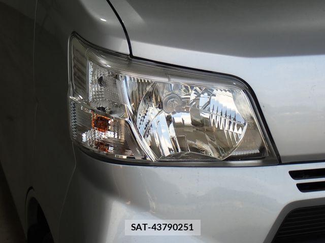 Daihatsu HIJET CARGO 2019-06 7272007-8