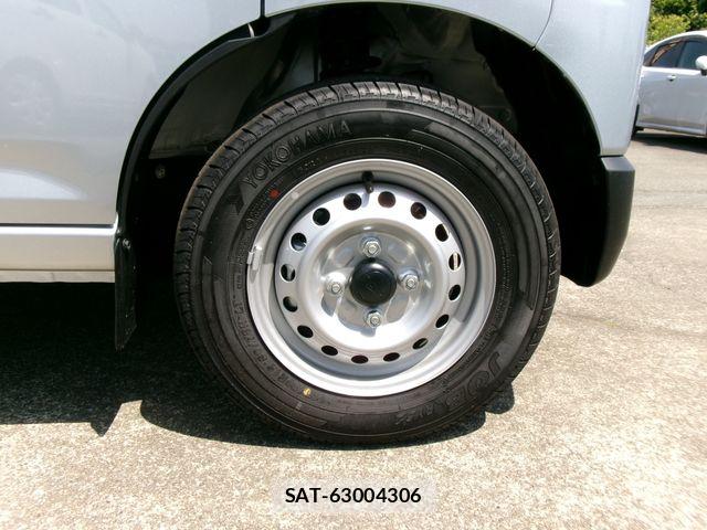 Daihatsu HIJET CARGO 2026-04 7272008-10