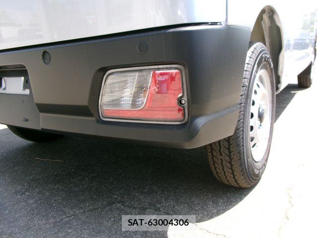 Daihatsu HIJET CARGO 2026-04 7272008-12