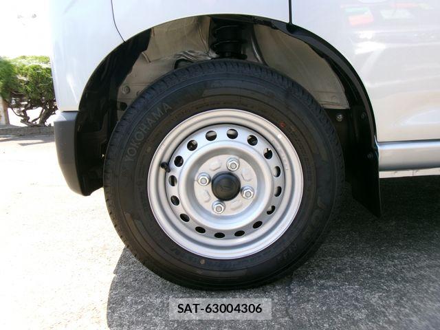 Daihatsu HIJET CARGO 2026-04 7272008-15