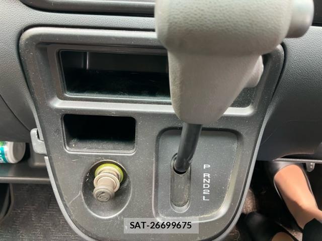 Daihatsu HIJET CARGO 2011-06 7327433-26