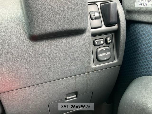 Daihatsu HIJET CARGO 2011-06 7327433-28