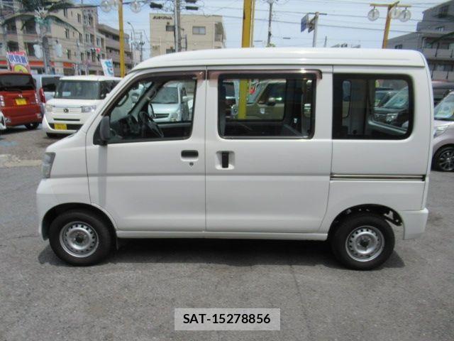 Daihatsu HIJET CARGO 2017-11 7327428-4