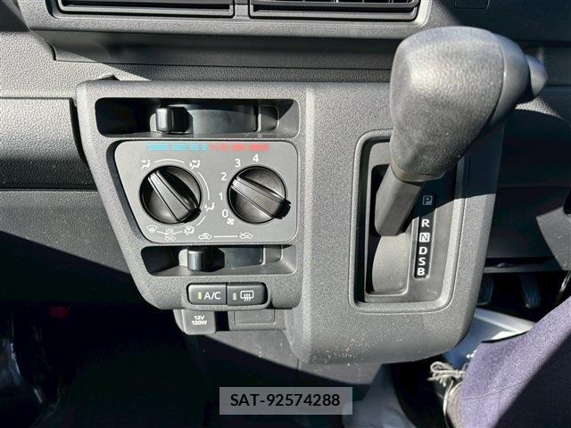 Daihatsu HIJET CARGO 2025-12 7327421-18