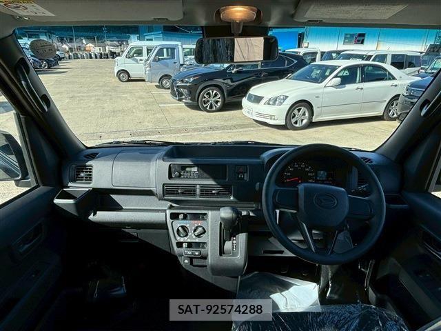 Daihatsu HIJET CARGO 2025-12 7327421-1