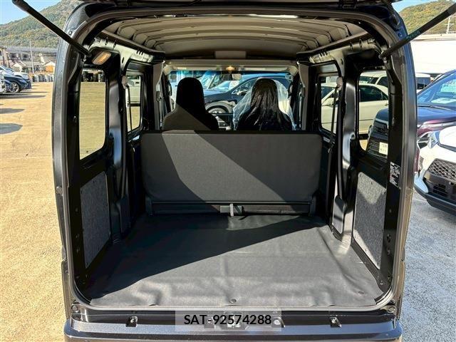 Daihatsu HIJET CARGO 2025-12 7327421-4