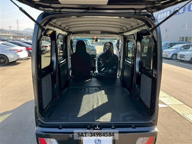 Daihatsu HIJET CARGO 2025-12 7327422-18
