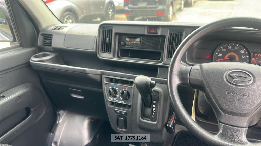 Daihatsu HIJET CARGO 2019 6233781-17