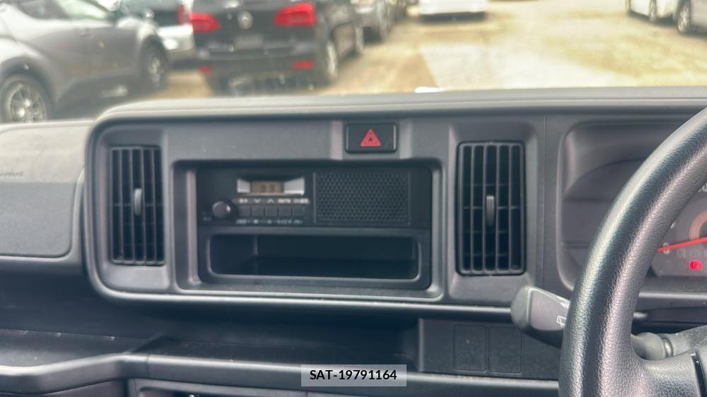 Daihatsu HIJET CARGO 2019 6233781-18