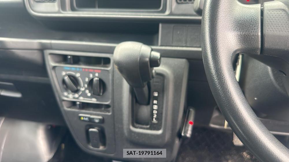 Daihatsu HIJET CARGO 2019 6233781-19
