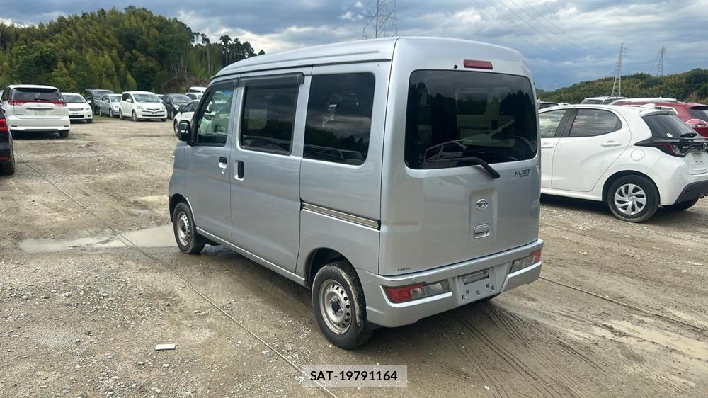 Daihatsu HIJET CARGO 2019 6233781-2