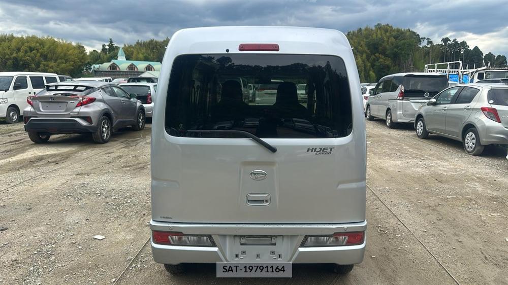 Daihatsu HIJET CARGO 2019 6233781-3