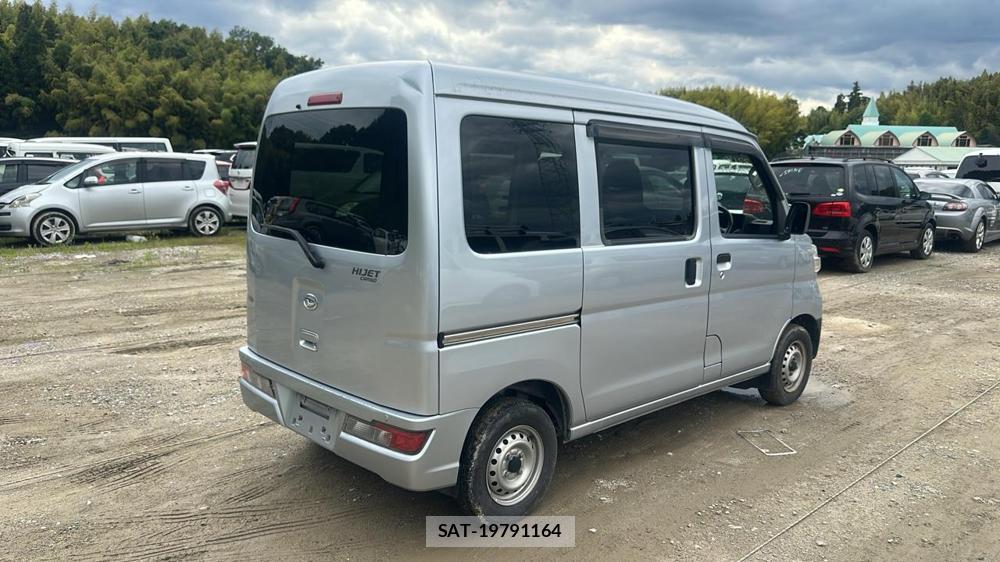 Daihatsu HIJET CARGO 2019 6233781-4