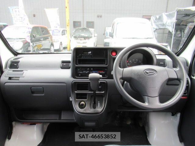 Daihatsu HIJET CARGO 2017-11 7327432-1