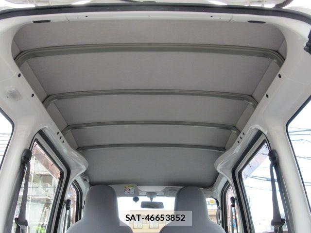 Daihatsu HIJET CARGO 2017-11 7327432-19