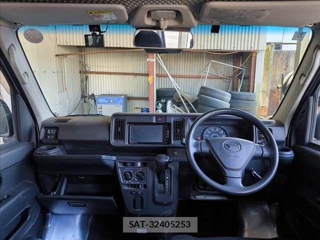 Daihatsu HIJET CARGO 2019-05 7327427-9