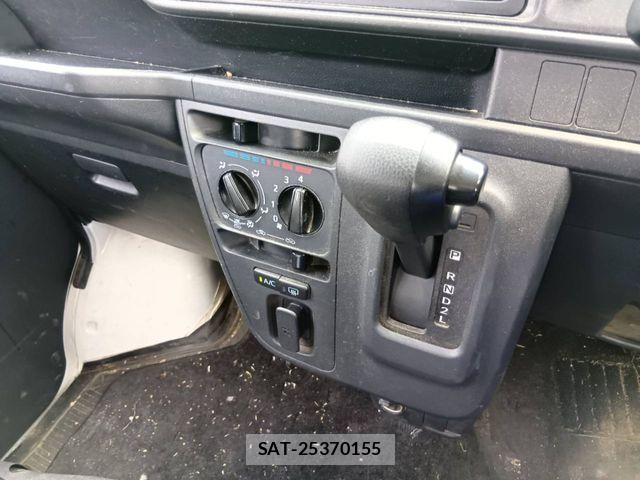 Daihatsu HIJET CARGO 2020-06 7358046-9