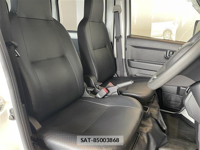 Daihatsu HIJET CARGO 2024-03 7358040-25