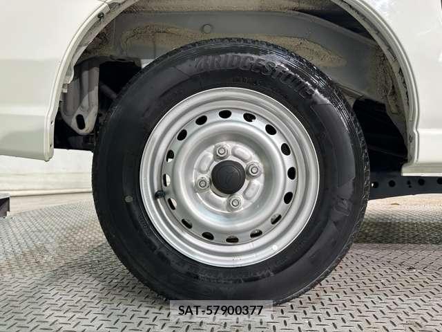 Daihatsu HIJET CARGO 2019-07 7358037-23