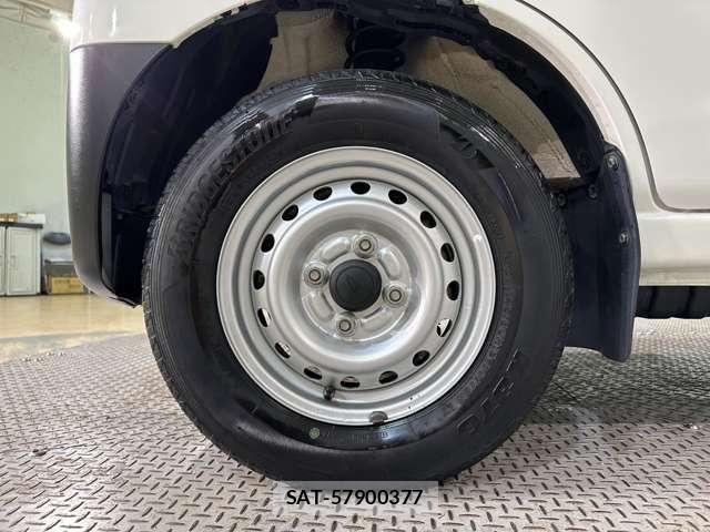 Daihatsu HIJET CARGO 2019-07 7358037-25