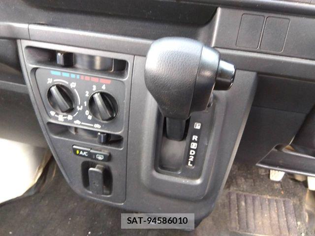 Daihatsu HIJET CARGO 2020-06 7358043-9