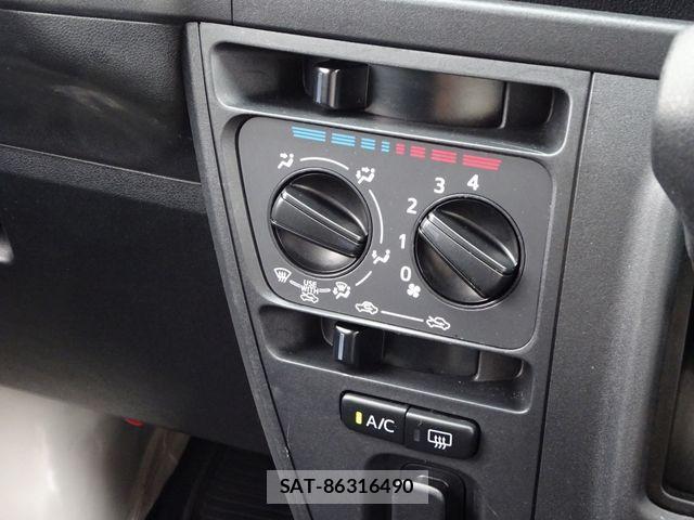 Daihatsu HIJET CARGO 2021-04 7392337-10