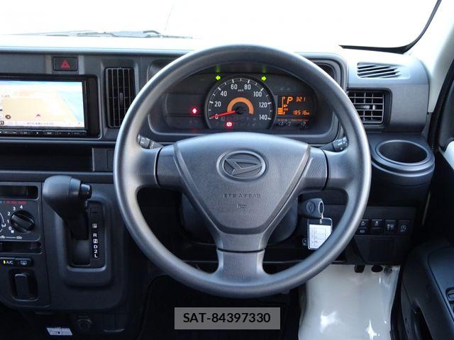 Daihatsu HIJET CARGO 2022-04 7392335-5