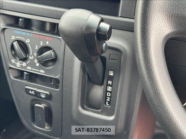 Daihatsu HIJET CARGO 2020-06 7392338-17