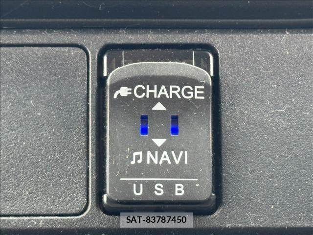 Daihatsu HIJET CARGO 2020-06 7392338-28