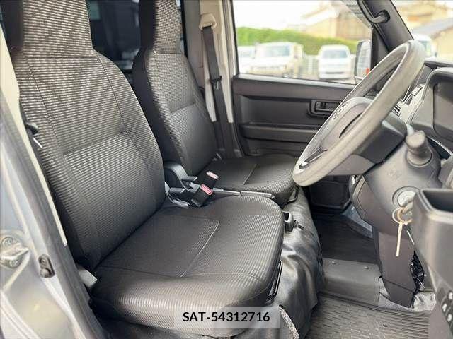 Daihatsu HIJET CARGO 2025-05 7454710-22