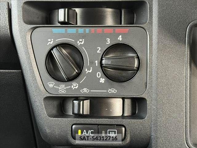 Daihatsu HIJET CARGO 2025-05 7454710-3