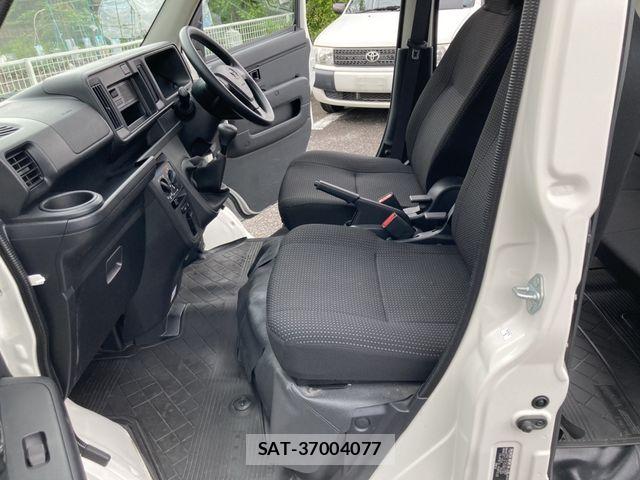 Daihatsu HIJET CARGO 2018-08 7454717-12